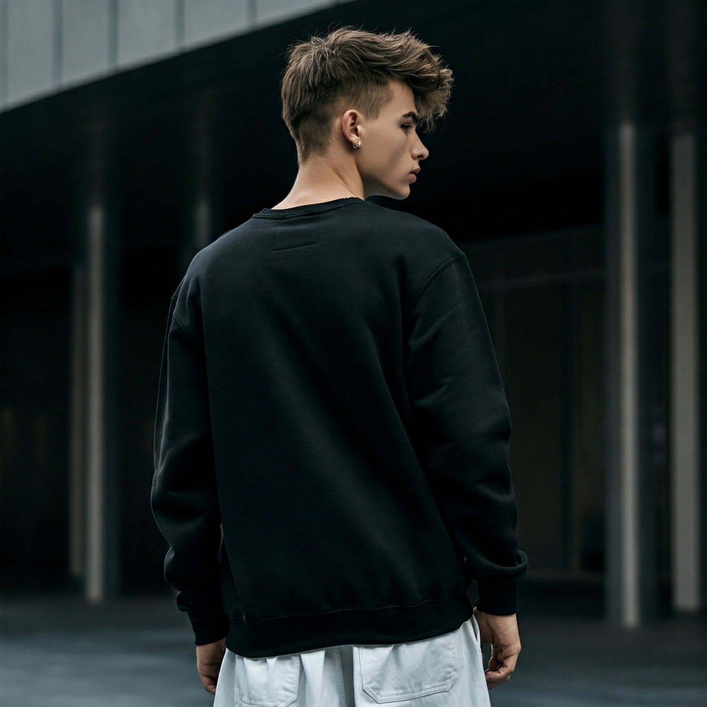 Sweatshirt